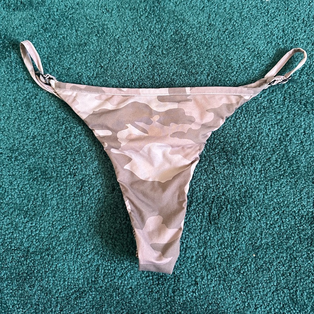 Acacia Dakota nema bottoms